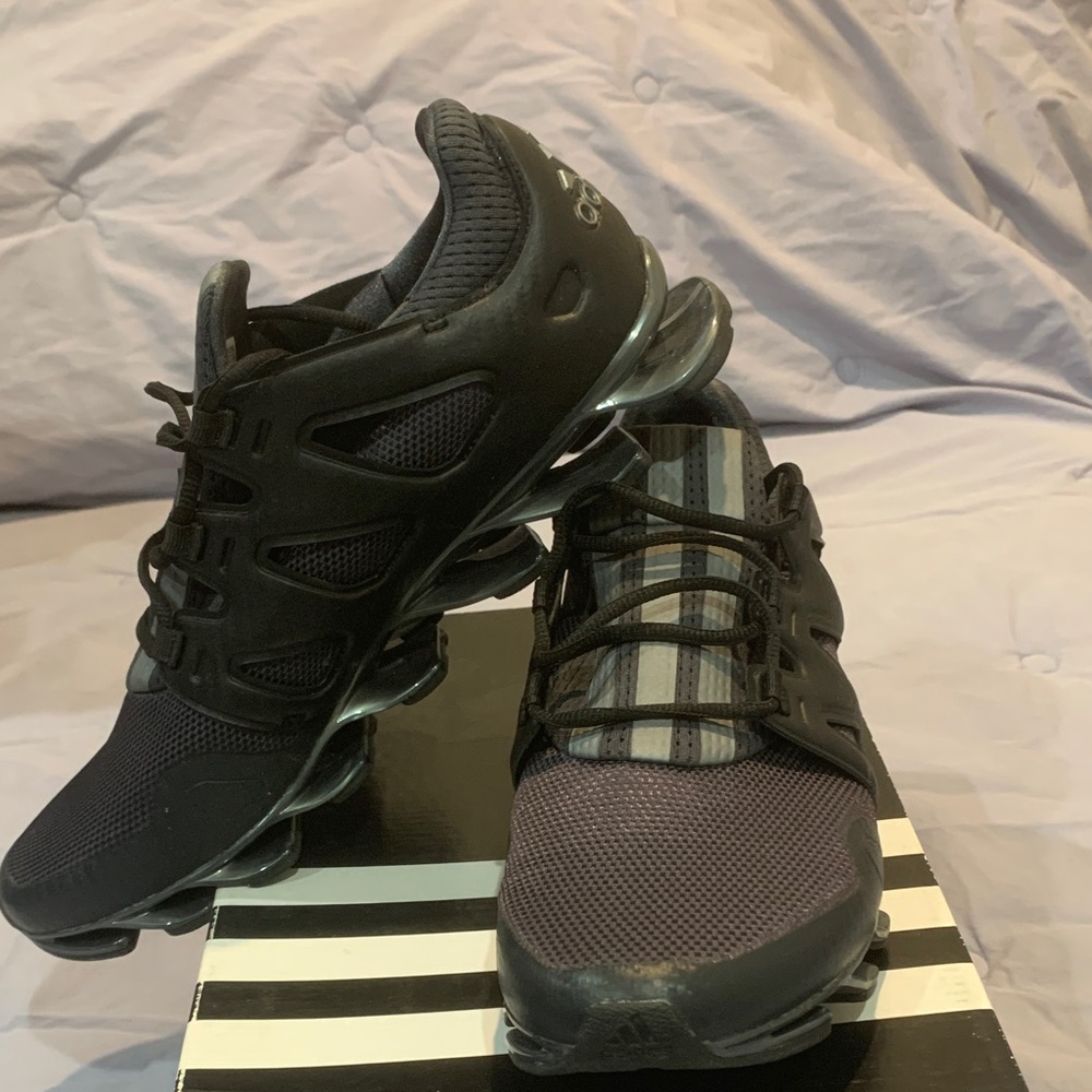 Adidas Men's Black and Gray Athletic Shoes